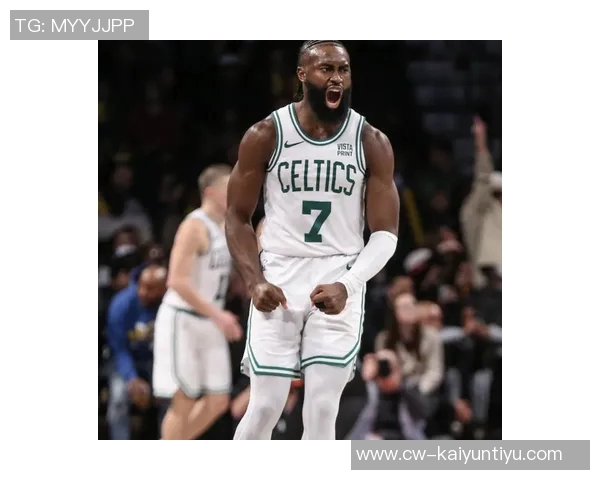 杰伦布朗强调年轻锋线心态稳定继续为他们提供支持与成长机会