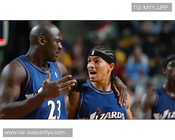 卢指导谈莱昂纳德恢复情况称好转明显但时间仍不确定