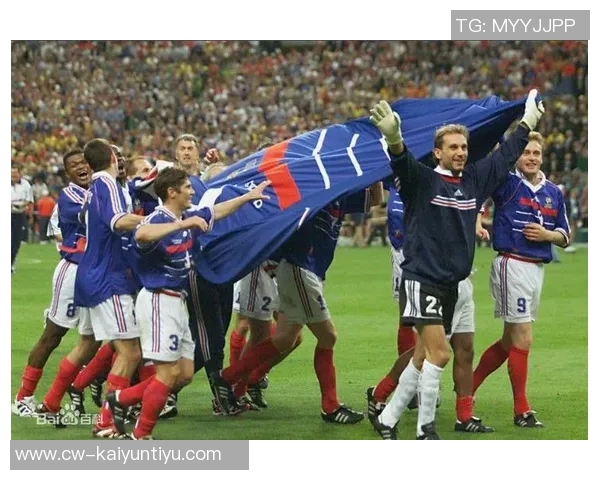 巴尔科拉因伤缺阵托万时隔六年重回法国国家队大名单 巴尔科拉因伤缺阵托万时隔六年重回法国国家队大名单