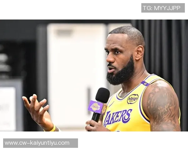 詹姆斯模仿决定1宣布退役是否过于哗众取宠显得不够体面